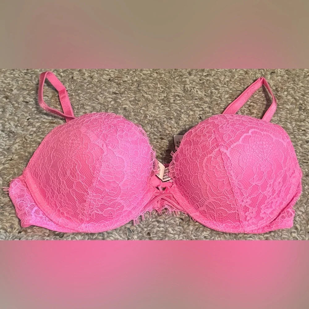 Very Sexy Victoria’s Secret Pink Lace Dream Angel Push-Up Bra - Picture 1 of 4